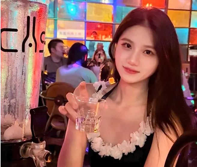 上海不夜城(上海夜幕璀璨)